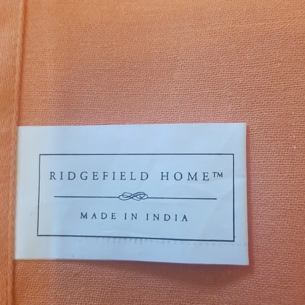 Crate&Barrel napkins and placemats on sale